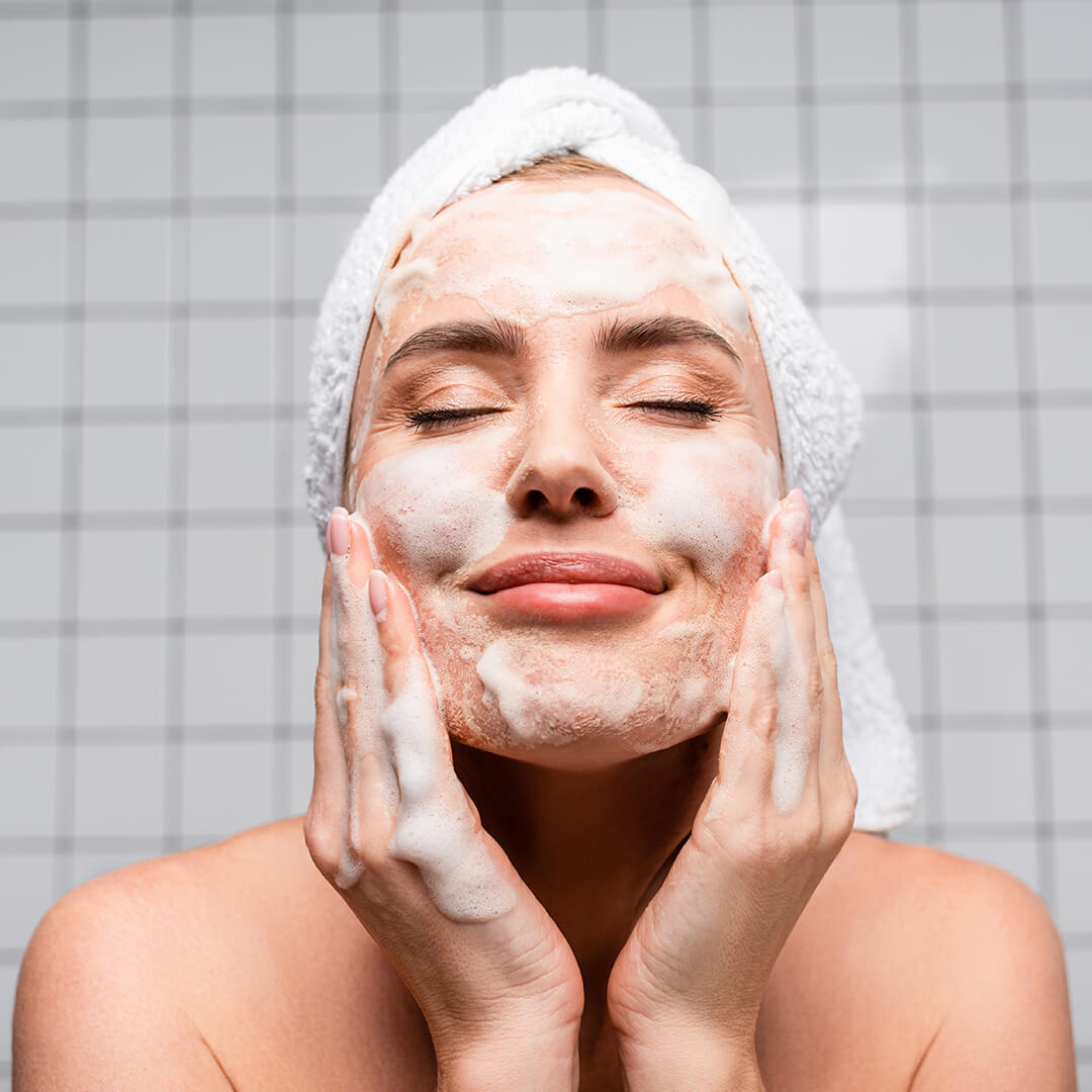 The Ultimate Daily Skincare Routine for Women: Achieve Radiant and Healthy Skin